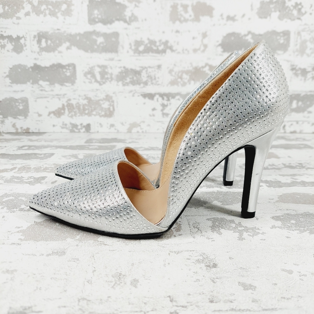 NEW Mia Ciana Rhinestone Pointed Toe d'Orsay Silver Pump Heels C1060